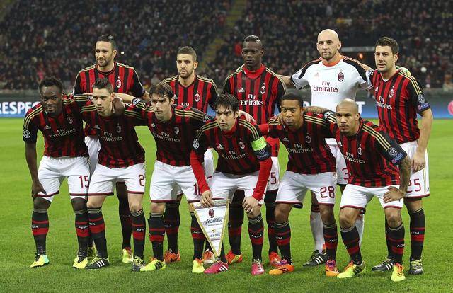 巴萨官方：邦马蒂已完成左腓骨骨折手术，预计恢复期为5个月（巴萨官宣邦马蒂左腓骨骨折接受手术，预计伤缺5个月）