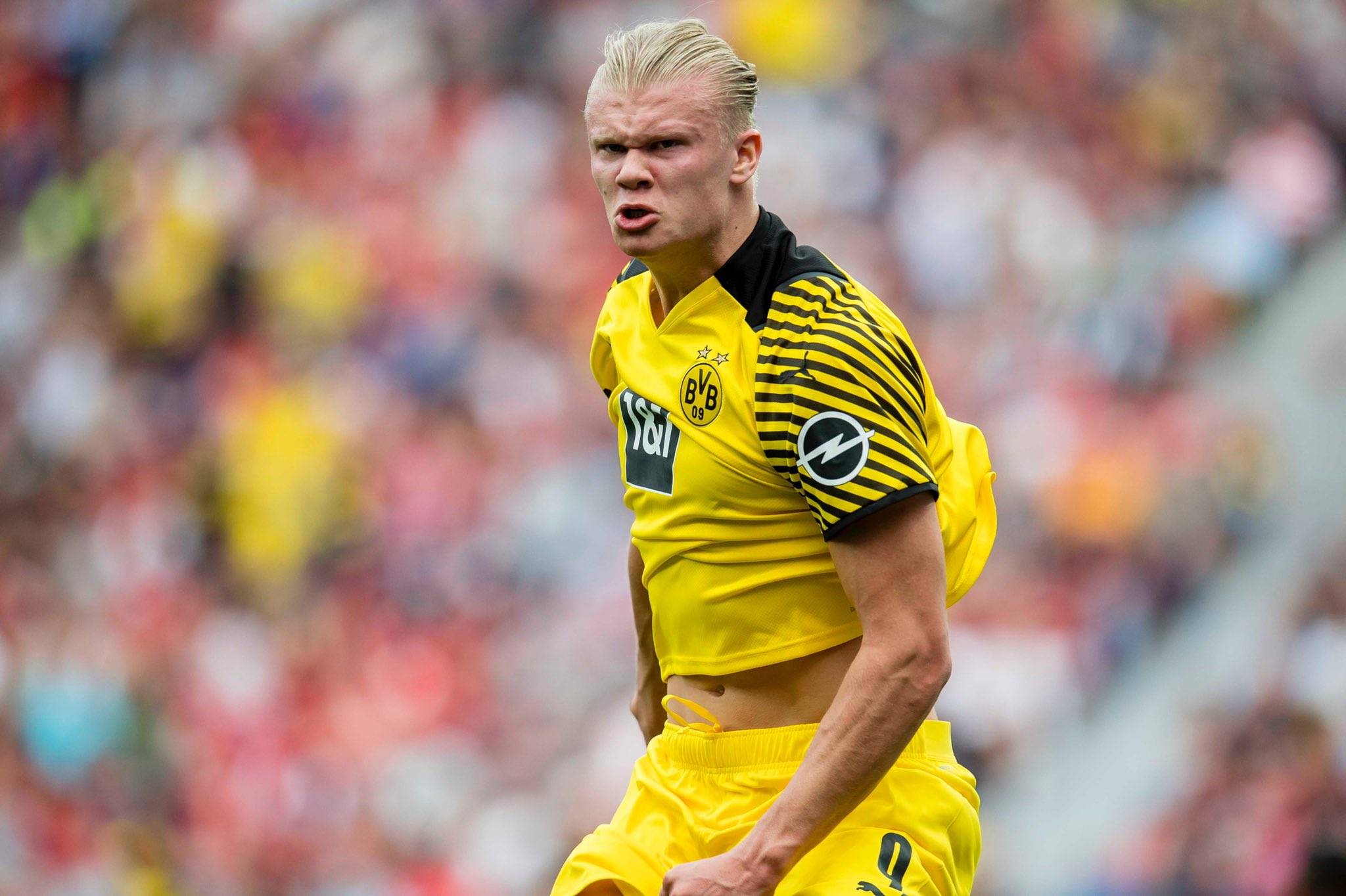 马卡：小西蒙尼如今表现出色，离不开梅西对他的明智建议（马卡：小西蒙尼状态火热，梅西的点拨功不可没）