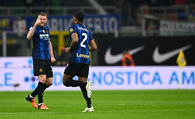 皇社主席：球迷对苏契奇不满意，但他是很多队梦寐以求的球员（皇家社会主席：尽管球迷不满苏契奇，他仍是多队渴望引进的球员）